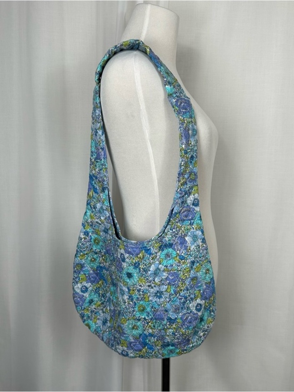 Quilted‎ Floral Hobo Sling Bag Blue Green Boho Cloth Hippie Festival 70s Retro